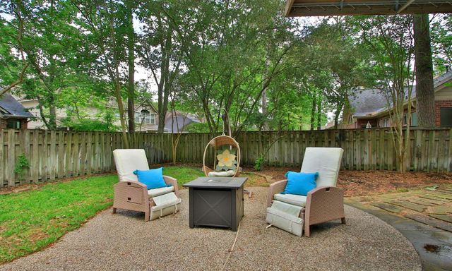 34 Redland Place, Spring, TX 77382