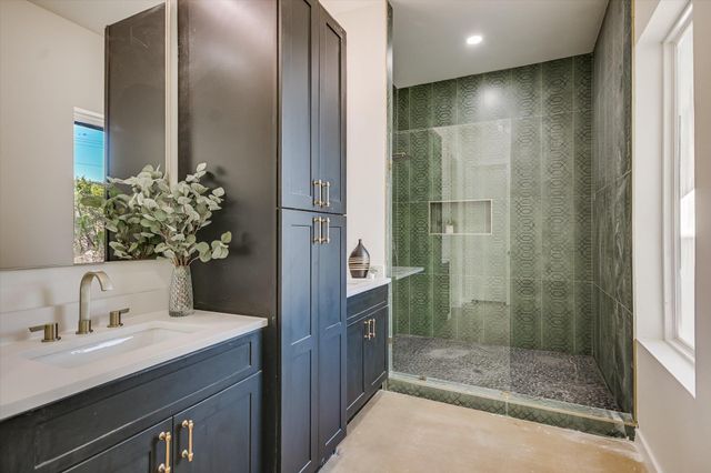 54 WAR BONNET, Wimberley, TX 78676