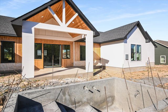 54 WAR BONNET, Wimberley, TX 78676