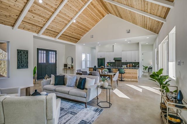 54 WAR BONNET, Wimberley, TX 78676