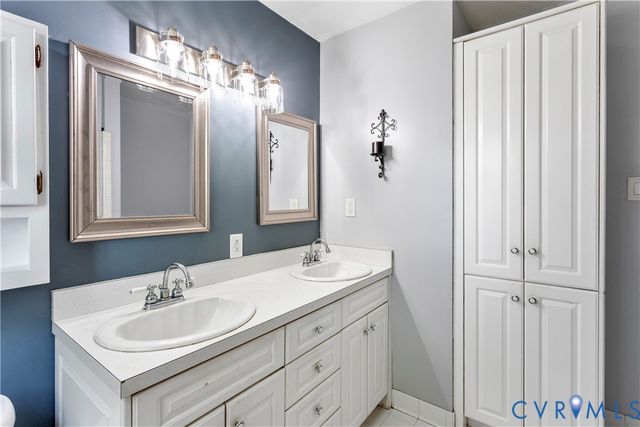 7049 Tammy Ct, Mechanicsville, VA 23111