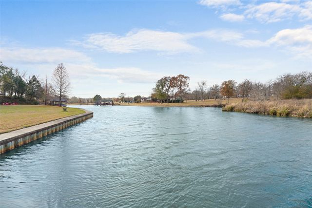 14120 Park Way, Log Cabin, TX 75148