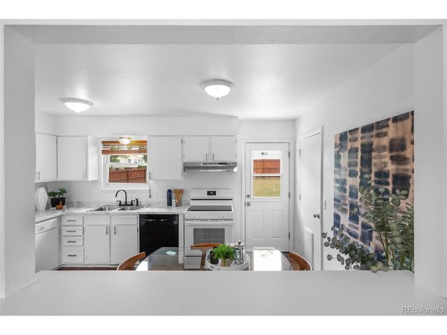 15384 E Idaho Pl, Aurora, CO 80017