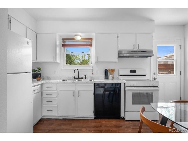 15384 E Idaho Pl, Aurora, CO 80017