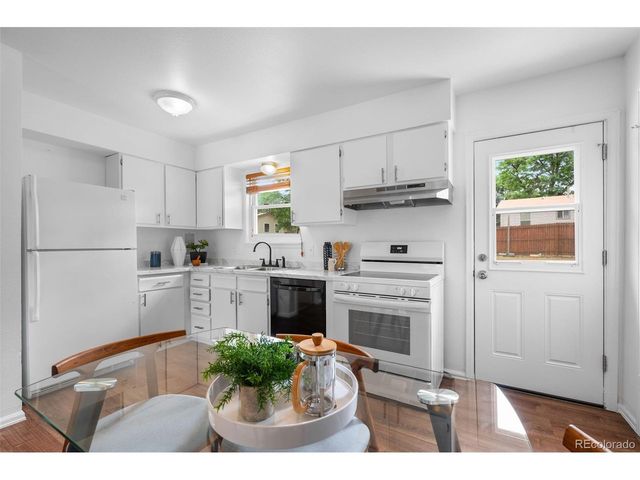 15384 E Idaho Pl, Aurora, CO 80017
