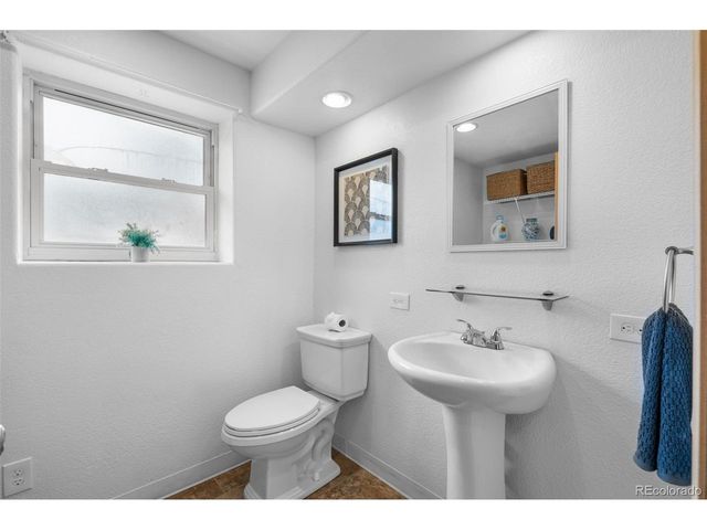 15384 E Idaho Pl, Aurora, CO 80017