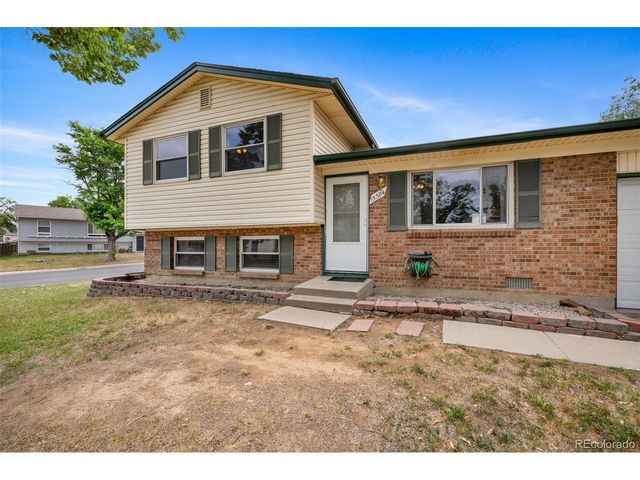 15384 E Idaho Pl, Aurora, CO 80017