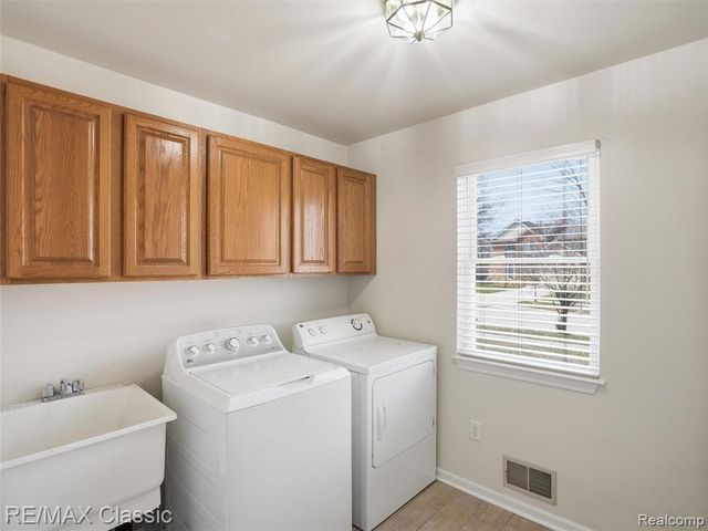 32320 Lespedeza Avenue, Garden City, MI 48135