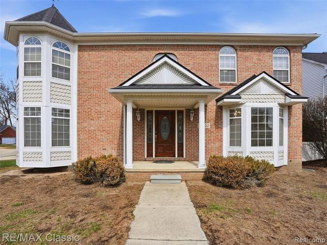 32320 Lespedeza Avenue, Garden City, MI 48135