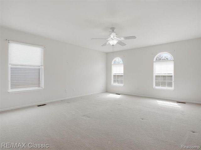 32320 Lespedeza Avenue, Garden City, MI 48135