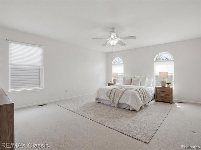 32320 Lespedeza Avenue, Garden City, MI 48135