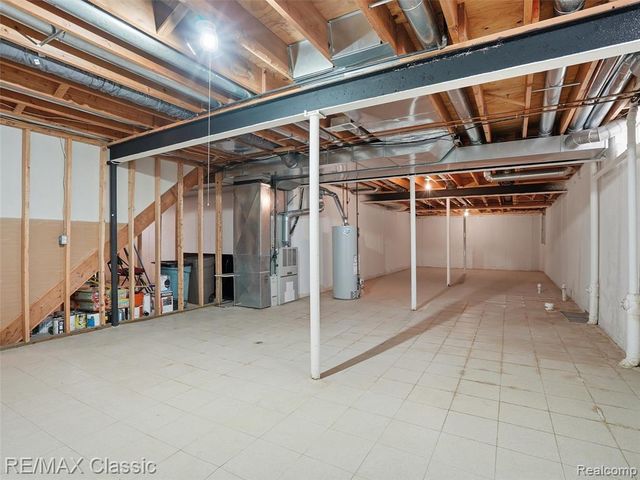 32320 Lespedeza Avenue, Garden City, MI 48135