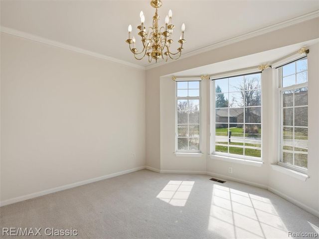 32320 Lespedeza Avenue, Garden City, MI 48135