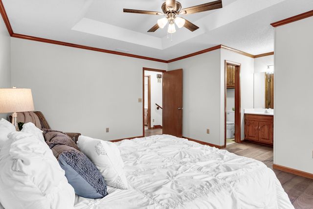 3323 N Rogers Avenue, Springfield, MO 65803