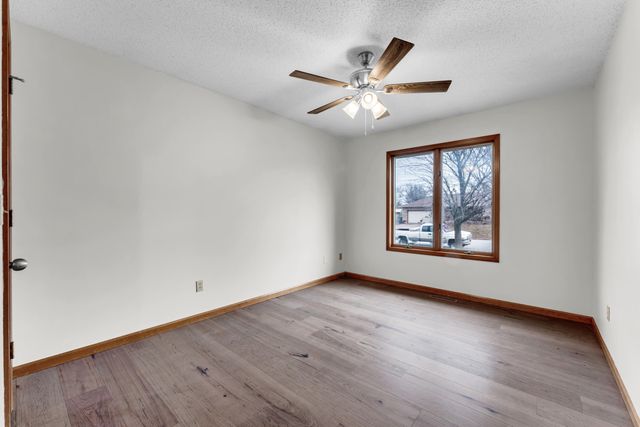 3323 N Rogers Avenue, Springfield, MO 65803