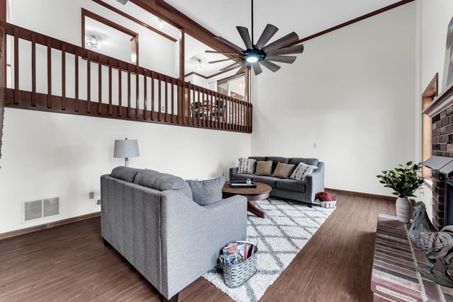 3323 N Rogers Avenue, Springfield, MO 65803