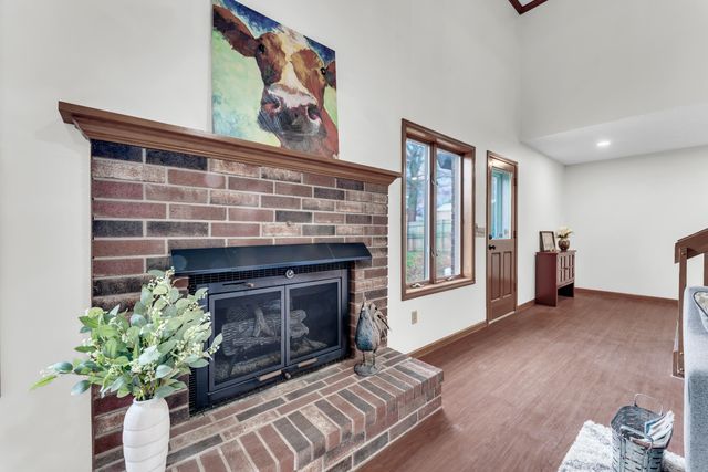 3323 N Rogers Avenue, Springfield, MO 65803