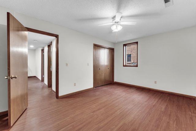 3323 N Rogers Avenue, Springfield, MO 65803