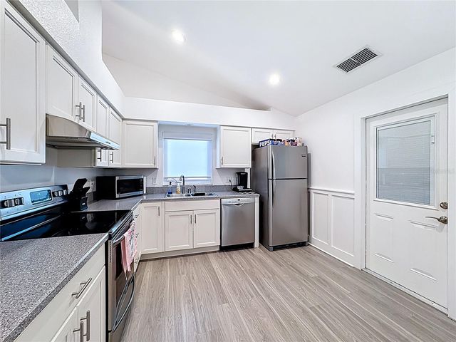 10405 CRESTO DELSOL CIRCLE, Orlando, FL 32817