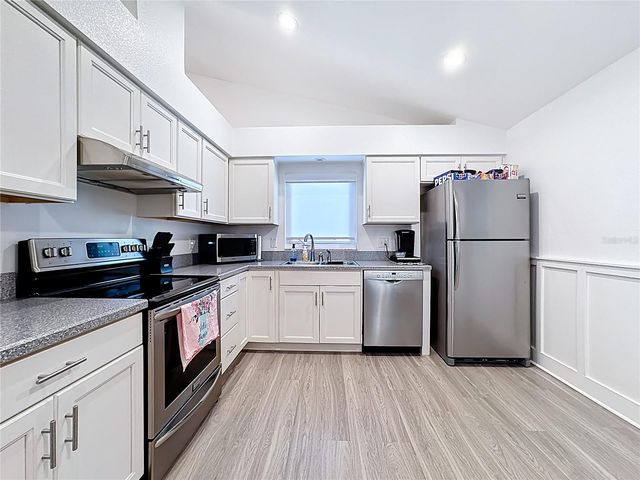 10405 CRESTO DELSOL CIRCLE, Orlando, FL 32817