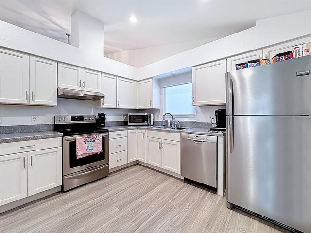 10405 CRESTO DELSOL CIRCLE, Orlando, FL 32817