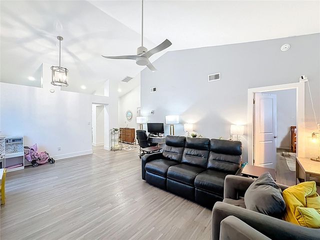 10405 CRESTO DELSOL CIRCLE, Orlando, FL 32817