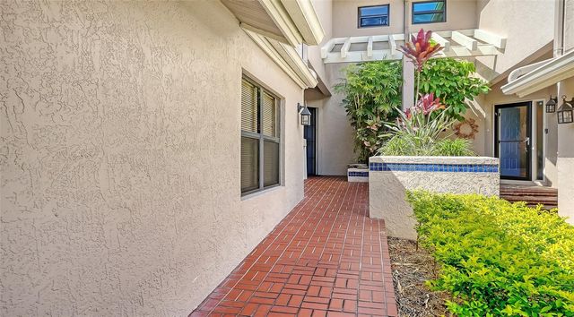 1632 STARLING DRIVE 101, Sarasota, FL 34231