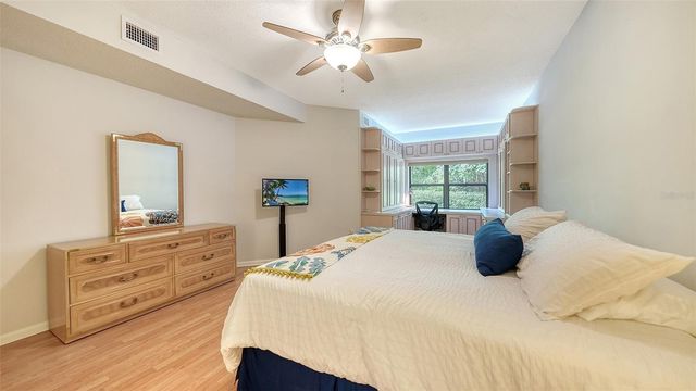 1632 STARLING DRIVE 101, Sarasota, FL 34231