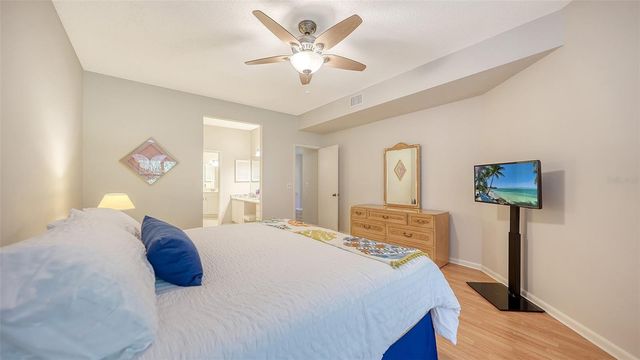 1632 STARLING DRIVE 101, Sarasota, FL 34231
