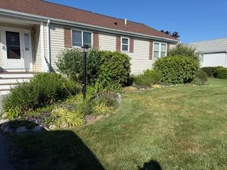 217 Crystal Water Dr 217, East Bridgewater, MA 02333