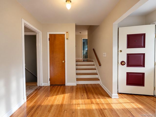 174 Waverly Road, Scarsdale, NY 10583