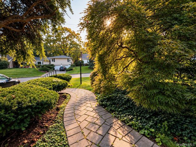 174 Waverly Road, Scarsdale, NY 10583