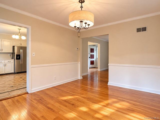 174 Waverly Road, Scarsdale, NY 10583