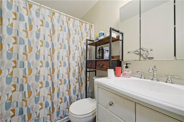 103 Santa Barbara DR, Hampton, VA 23666