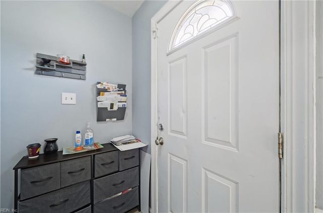103 Santa Barbara DR, Hampton, VA 23666