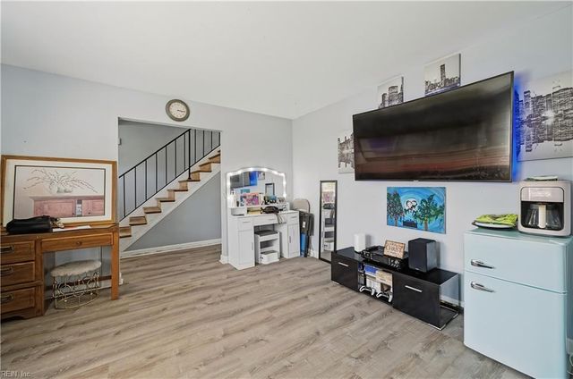 103 Santa Barbara DR, Hampton, VA 23666