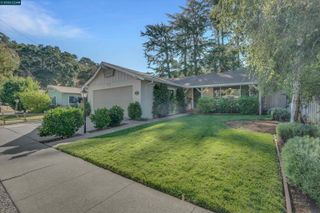 644 Linden Ln, Martinez, CA 94553