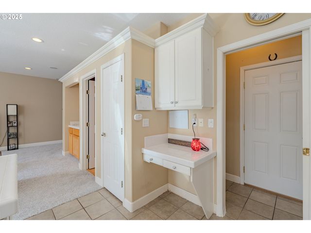 8709 Ne 17TH St, Vancouver, WA 98664