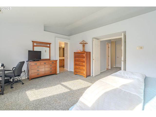 8709 Ne 17TH St, Vancouver, WA 98664