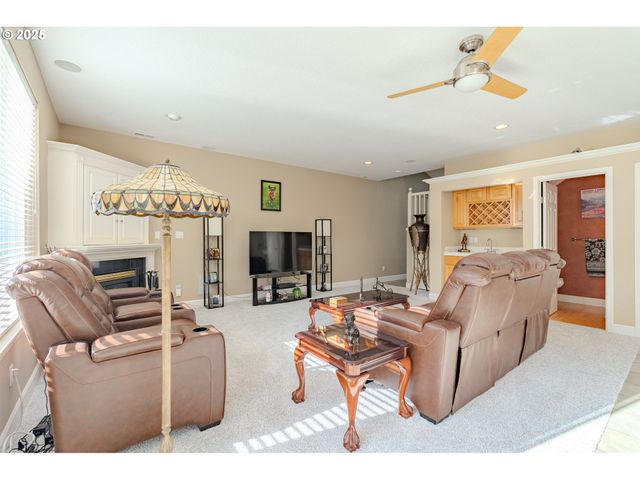 8709 Ne 17TH St, Vancouver, WA 98664