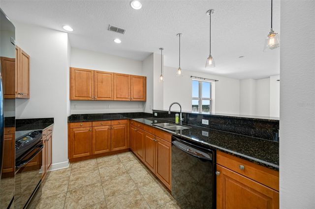 628 CLEVELAND STREET 1313, Clearwater, FL 33755