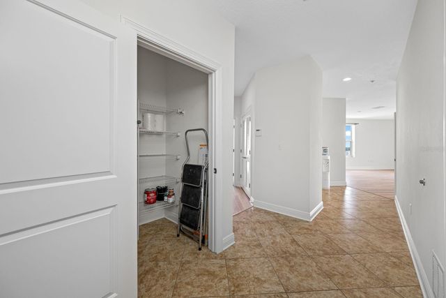 628 CLEVELAND STREET 1313, Clearwater, FL 33755