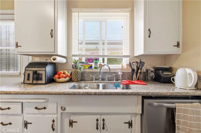 710 E Cedar, Burbank, CA 91501