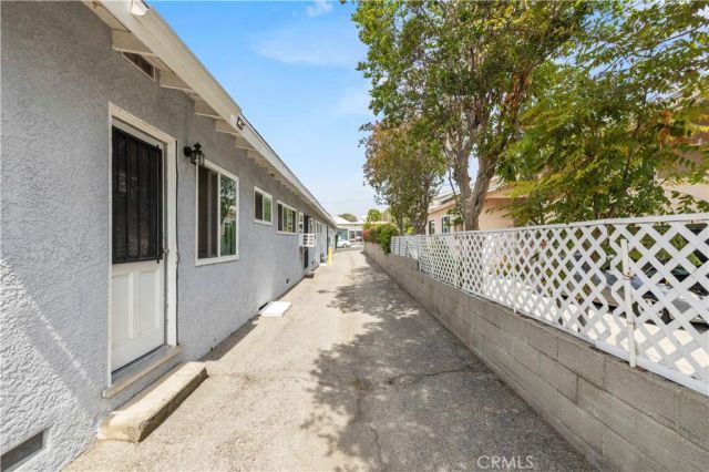 710 E Cedar, Burbank, CA 91501