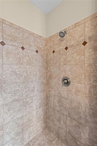 501 La Perla Drive, Sugar Hill, GA 30518