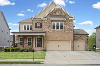 501 La Perla Drive, Sugar Hill, GA 30518