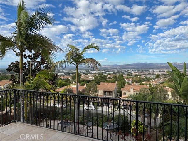 26 Dreamlight, Irvine, CA 92603
