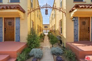 2935 Redondo Boulevard, Los Angeles, CA 90016