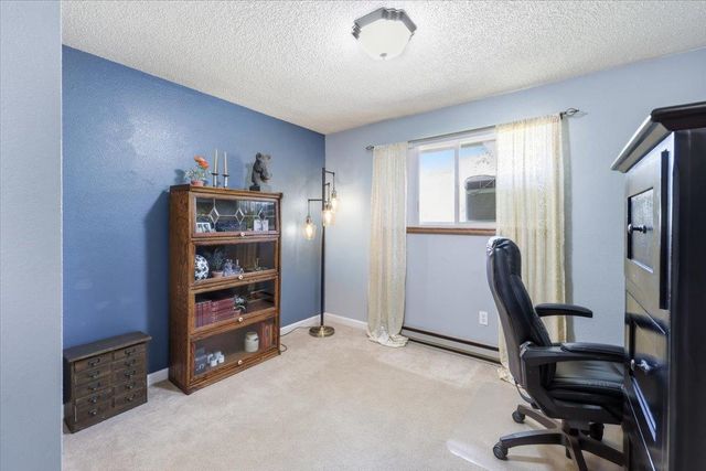 11462 W Tamarac Ln, Nine Mile Falls, WA 99026