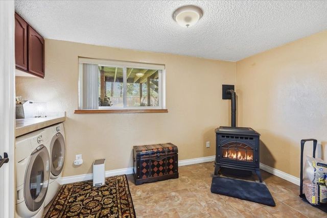 11462 W Tamarac Ln, Nine Mile Falls, WA 99026
